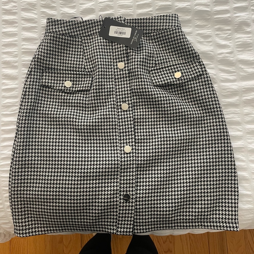 House of Lancry studio tweed skirt in size small NWT
